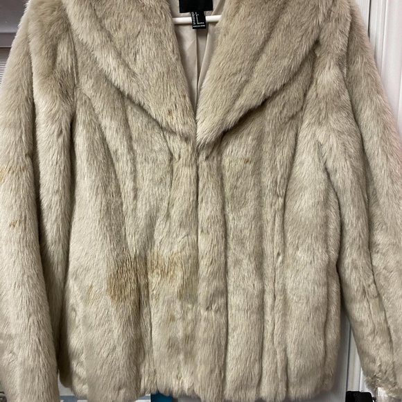 Forever 21 fur coat - Picture 3 of 3